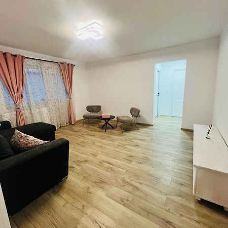 Apartament Orizont Suceava Buitenkant foto